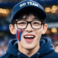 一位戴眼镜的年轻男性球迷头像